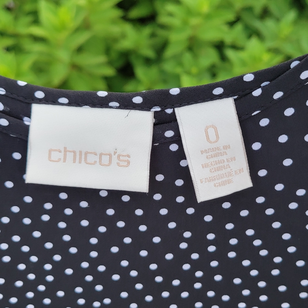 Chico's black + white polka dot double layer sleeveless GEORGETTE blouse size 0 - Picture 4 of 13